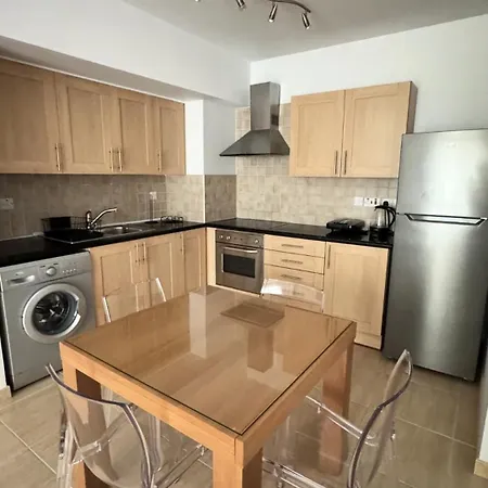 Relaxing 2bdr Retreat In Protaras Paralimni