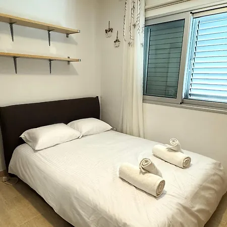 Relaxing 2bdr Retreat In Protaras *