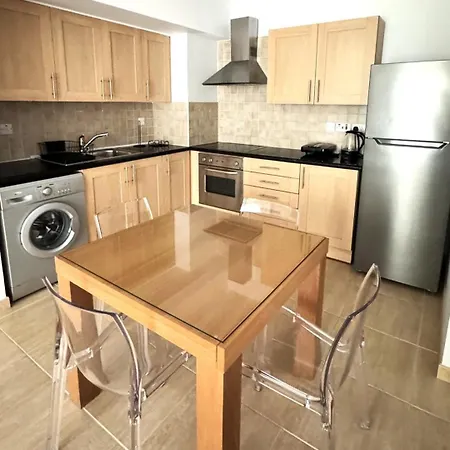 Relaxing 2bdr Retreat In Protaras Paralimni