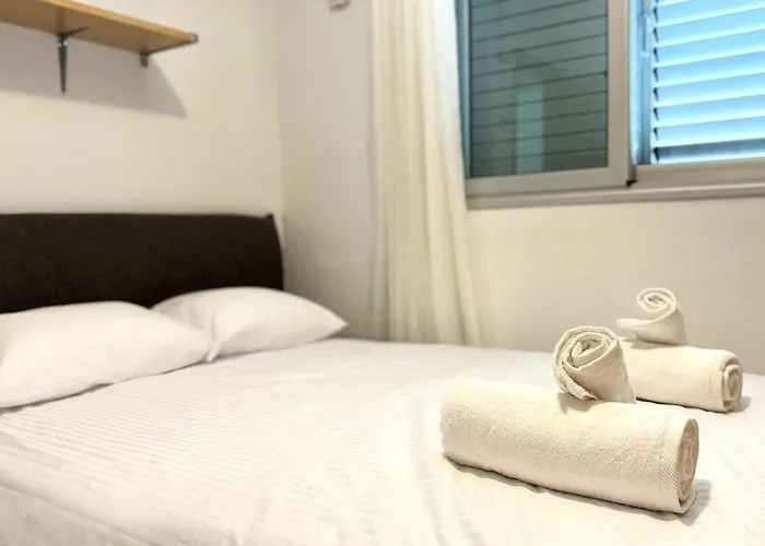 Relaxing 2bdr Retreat In Protaras *