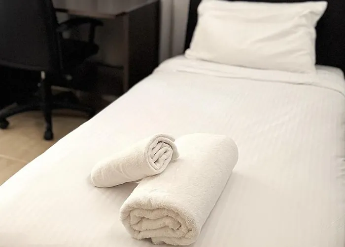 Relaxing 2bdr Retreat In Protaras * 파라림니